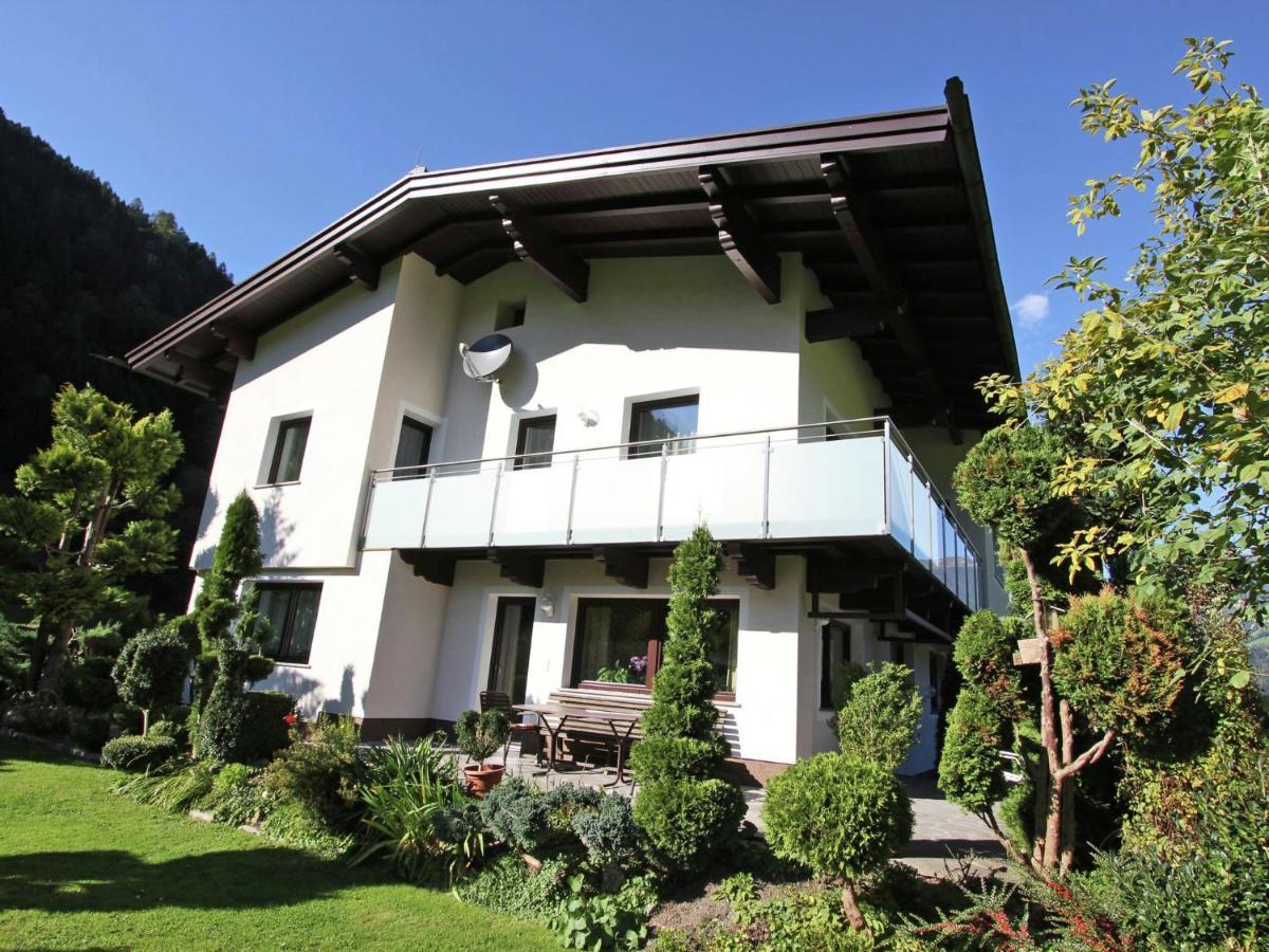 Cozy Apartment In Aschau Im Zillertal Near Ski Lift Екстер'єр фото