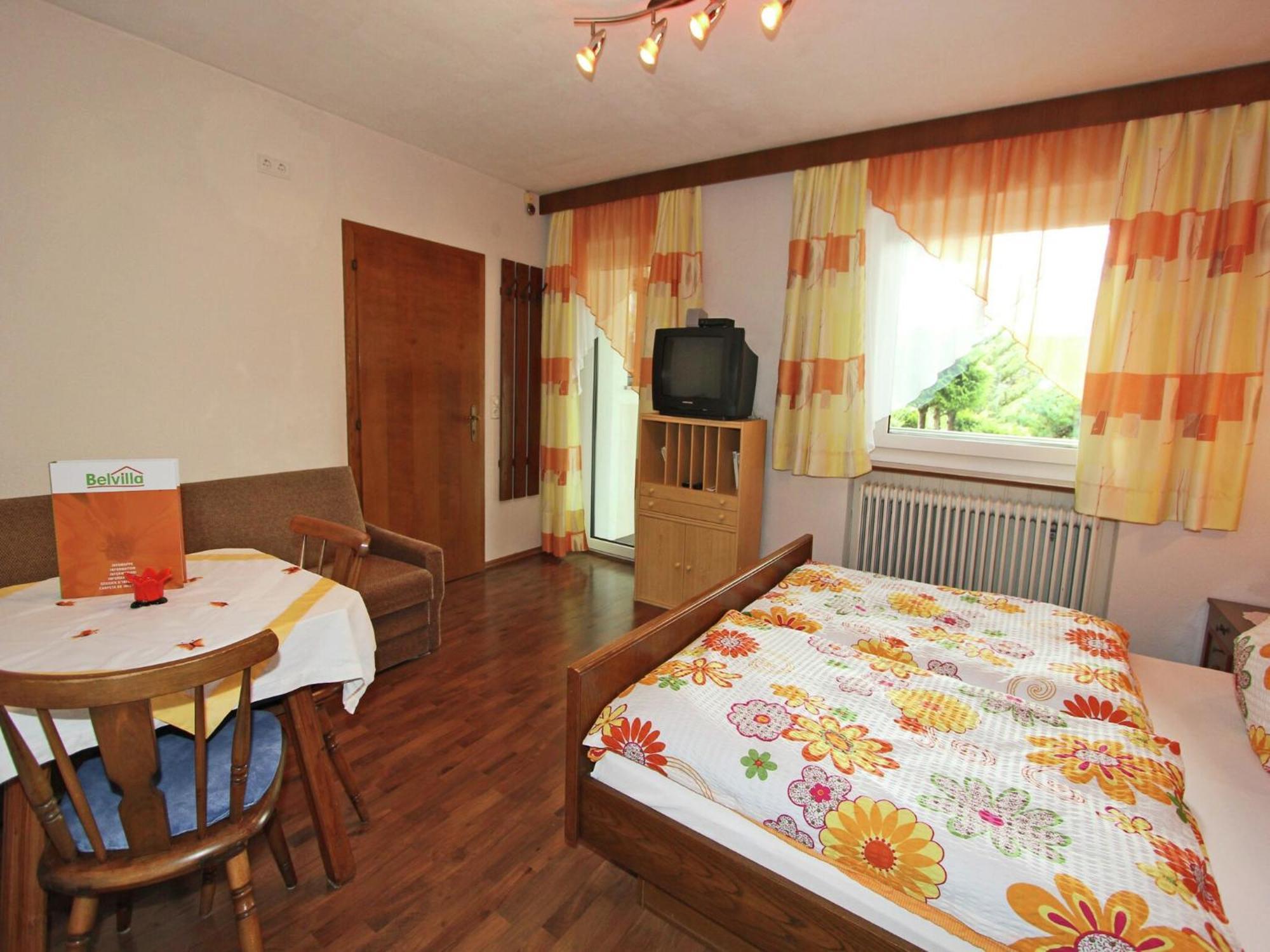 Cozy Apartment In Aschau Im Zillertal Near Ski Lift Екстер'єр фото